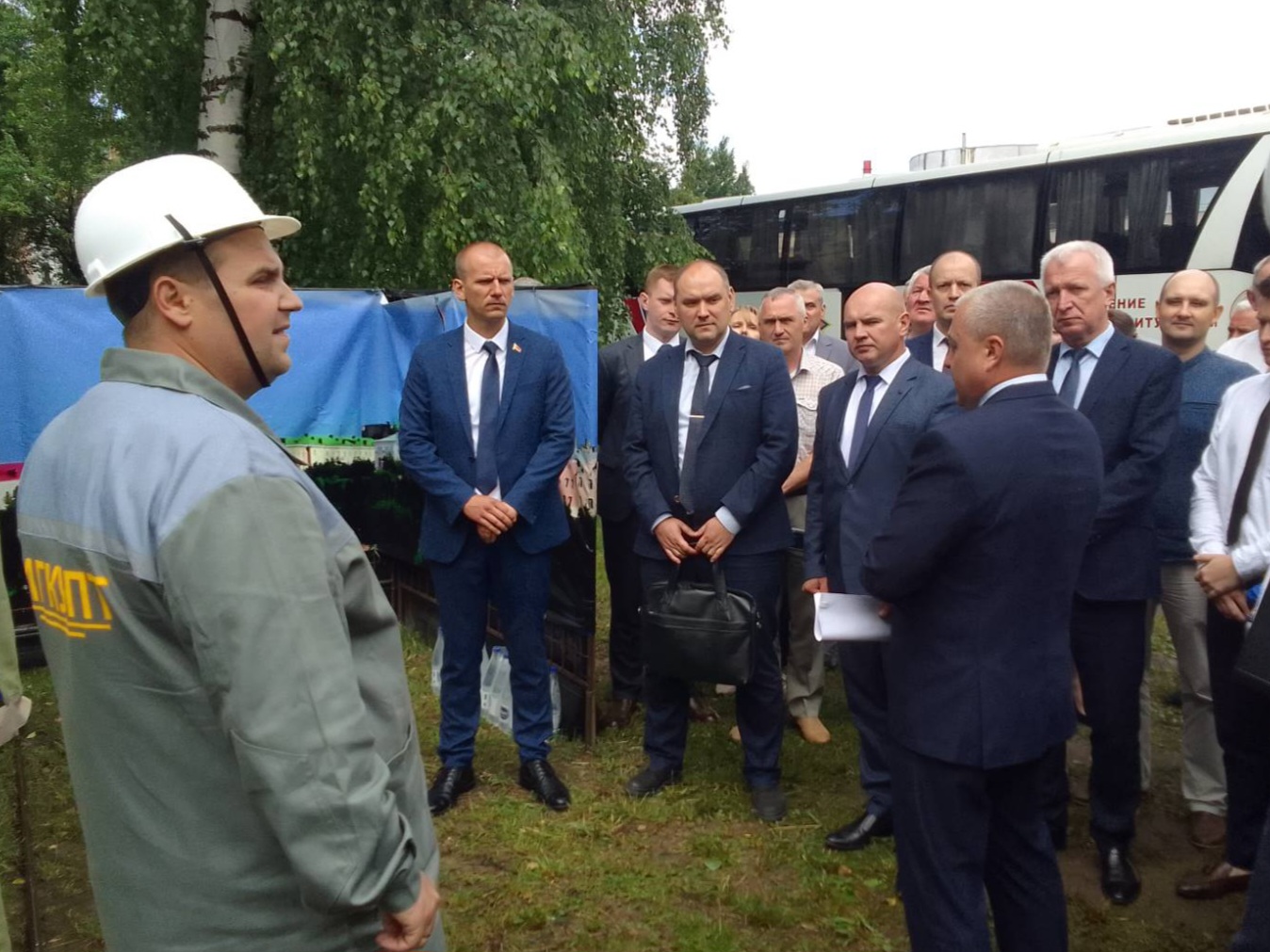 IMG 7cf256af2b81f6554aa4527eaabc4e58 V