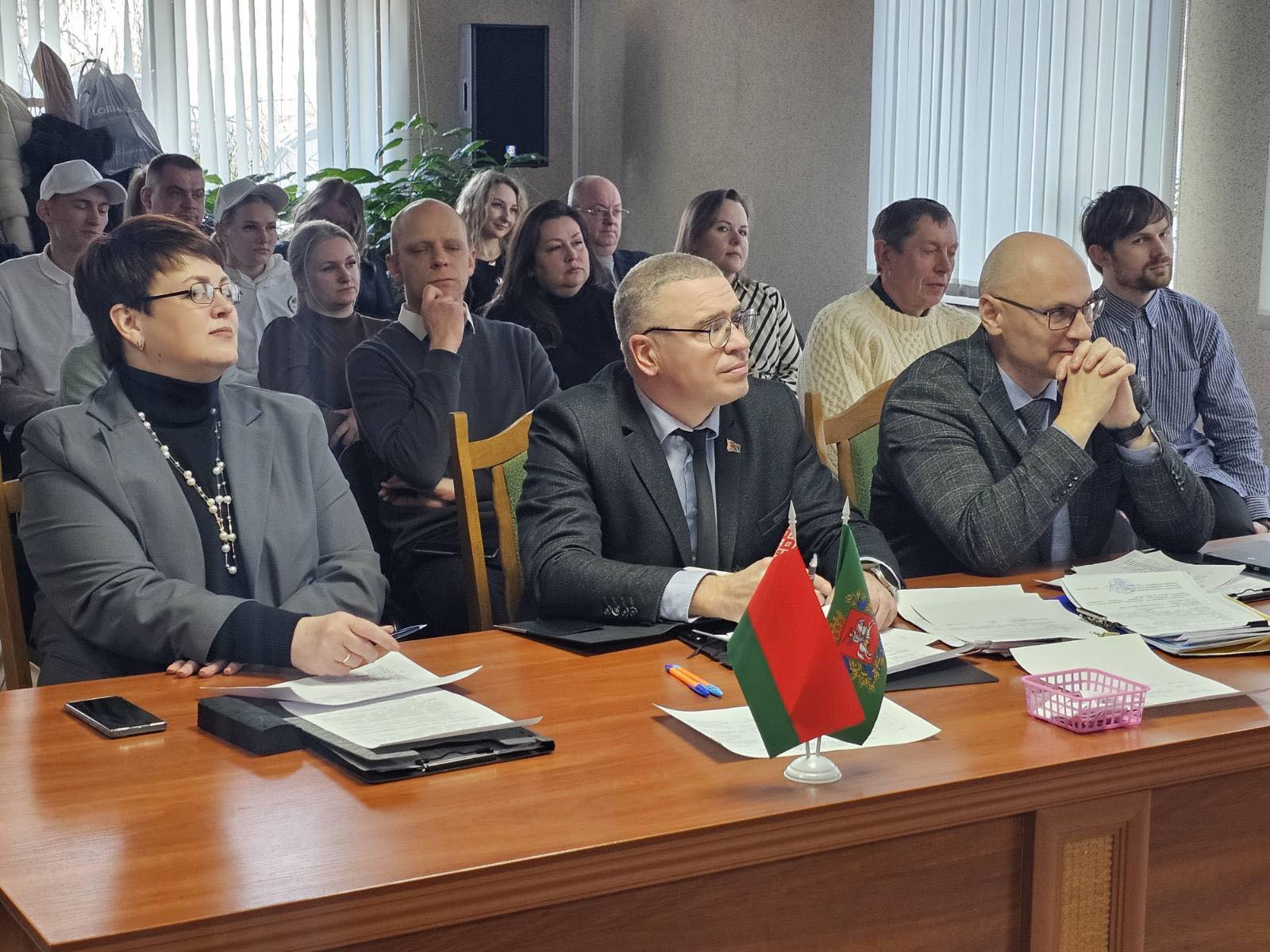 IMG c08fd13a4926a448688a68e5fcdad3b2 V