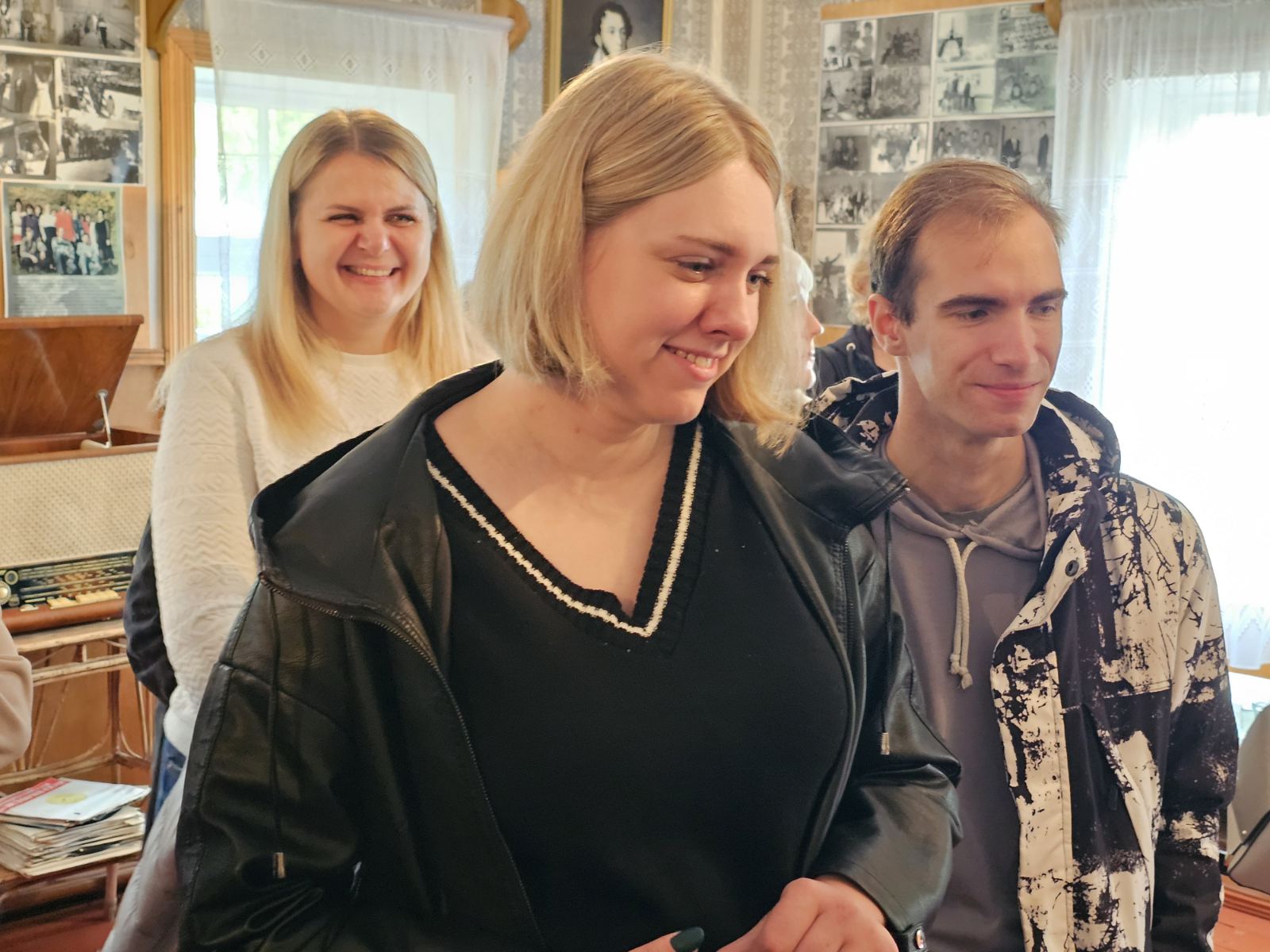 IMG c8a1f158edb147851439e45088418a8c V