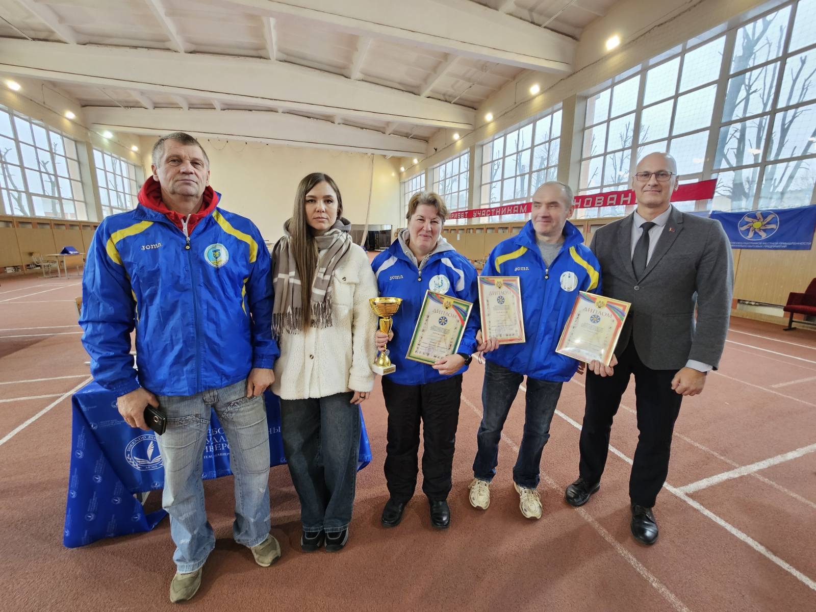 IMG e033ca61a901b95b5faec76c93642c48 V